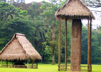 Descubre la Estela E de Quiriguá: El Gigante Maya